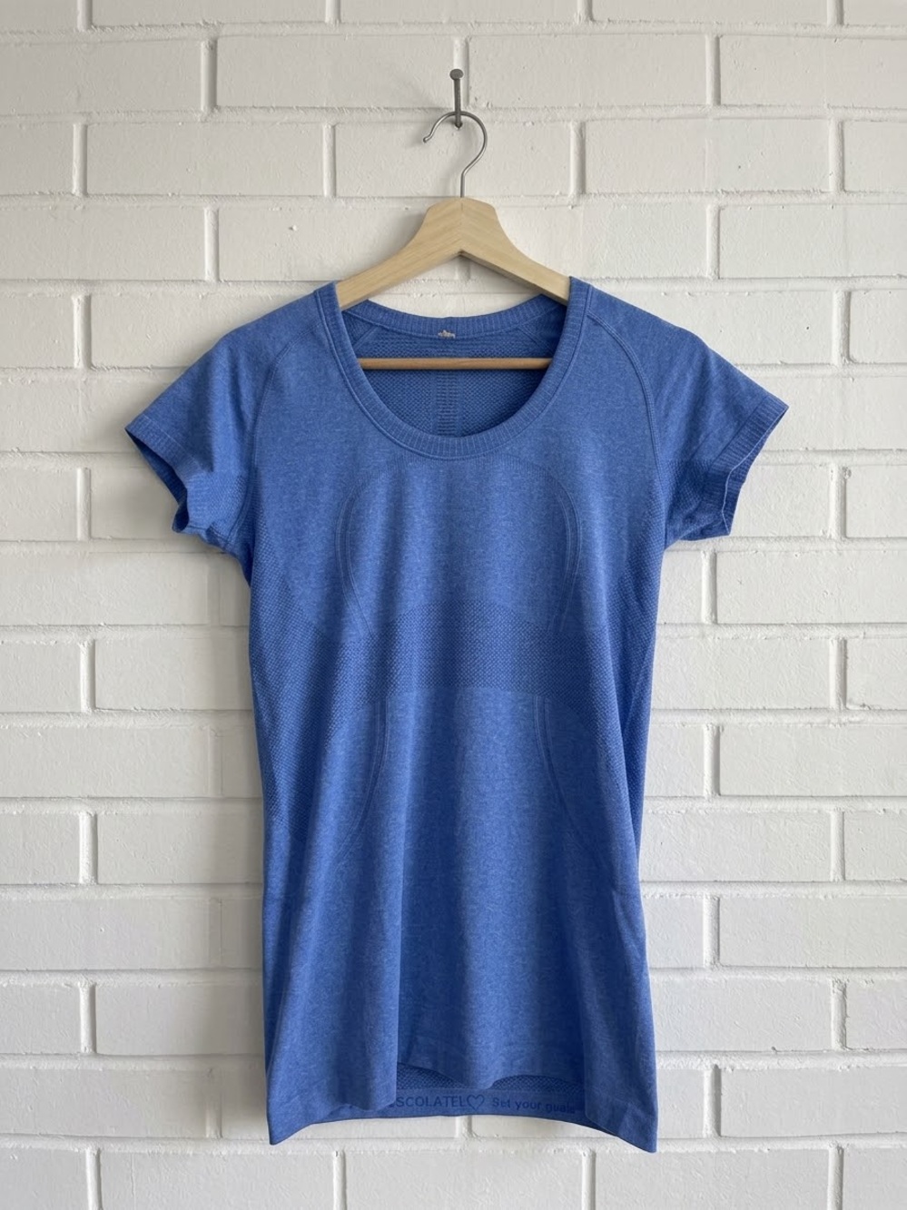 Lululemon Swiftly Tech Short Sleeve Short Sleeve Top Blue Heathered Size 8